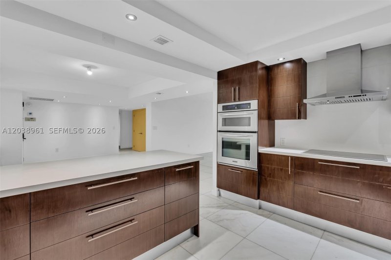 Condo for sale at Grove Isles Tower II B205