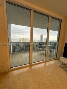 Aluguel de apartamento no Beach Club Three 1606