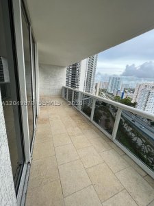 Aluguel de apartamento no Beach Club Three 1606