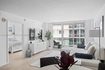Aluguel de apartamento no The Collins Condo 1512