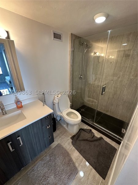 Apartment for rent at Triton Towers 617