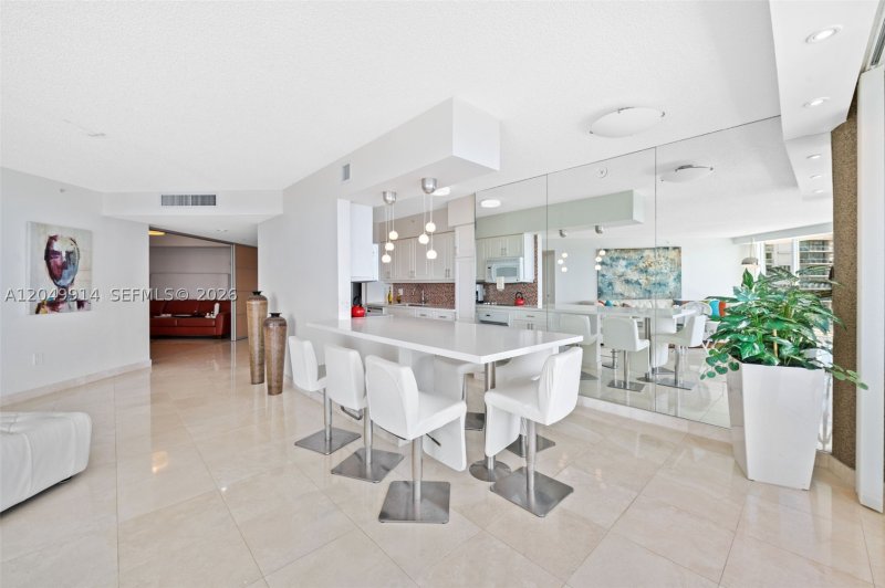 Apartment for rent at Oceania 4 1644