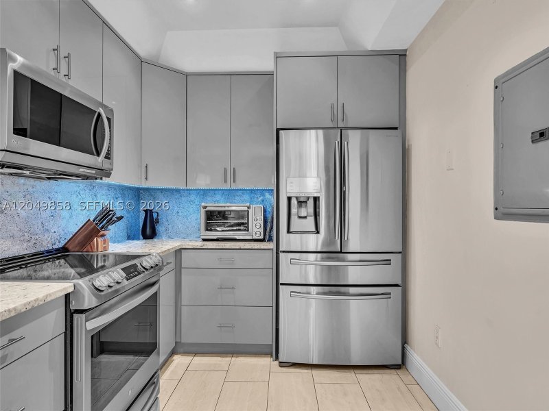 Condo for sale at Yacht Harbour 1G