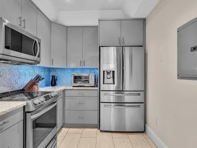 Comprar apartamento no Yacht Harbour 1G