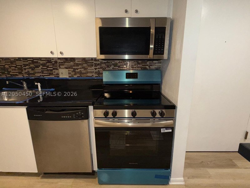 Apartment for rent at Isola Brickell Key 2107