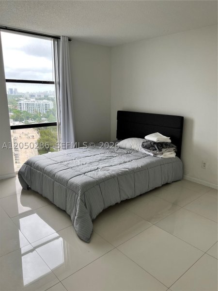 Apartment for rent at Sailboat Cay 1407