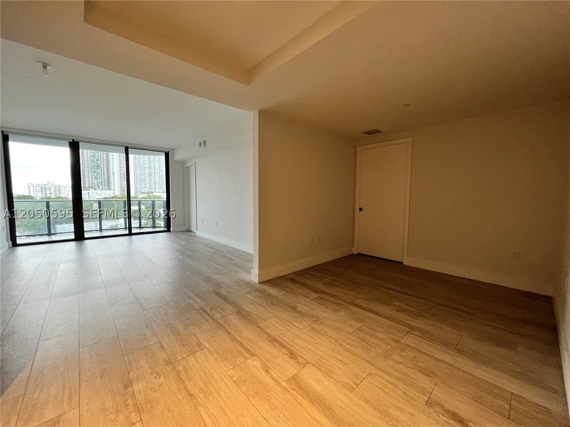 Apartment for rent at Hyde Midtown L505
