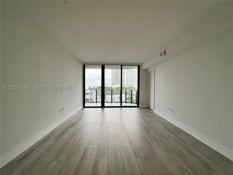 Apartment for rent at Hyde Midtown L505