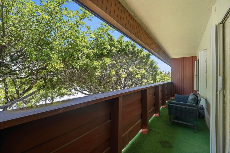 Condo for sale at Villa Capri 403