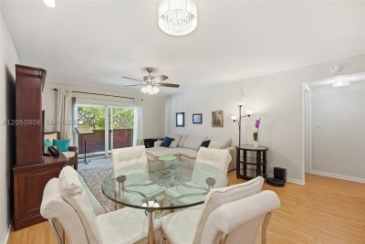 Comprar apartamento en Villa Capri 403