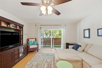 Comprar apartamento en Villa Capri 403