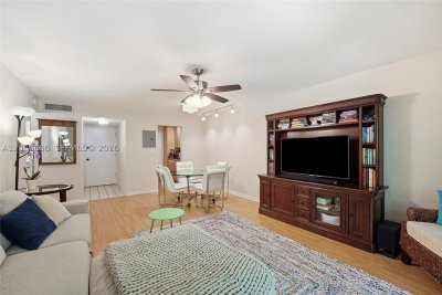 Comprar apartamento en Villa Capri 403