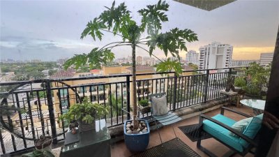 Comprar apartamento en Puerta De Palmas 806