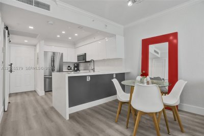 Alquiler de apartamento en The Wave Condo 704 (availab
