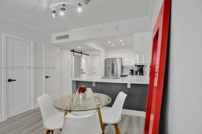Alquiler de apartamento en The Wave Condo 704 (availab