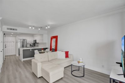 Alquiler de apartamento en The Wave Condo 704 (availab