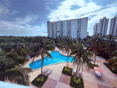 Ocean View Apt #404