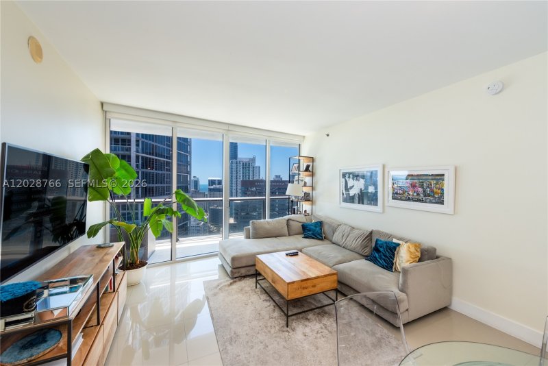 Apartment for rent at Icon Brickell Tower I 4213