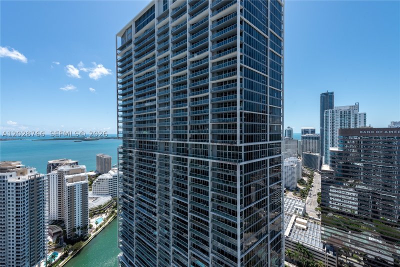 Apartment for rent at Icon Brickell Tower I 4213