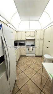 Aluguel de apartamento no The Hemispheres 4L