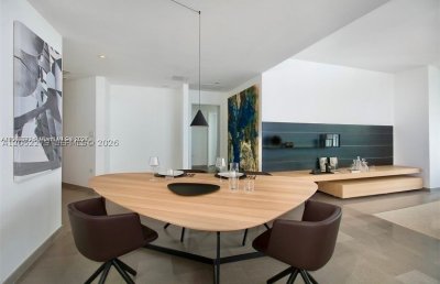 Aluguel de apartamento no Brickell City Centre Rise 2712