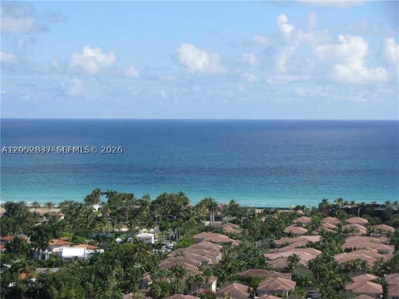 Apartment for rent at Turnberry Towers 22C