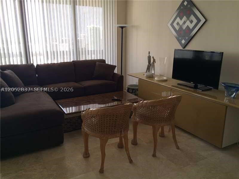 Apartment for rent at Turnberry Towers 22C