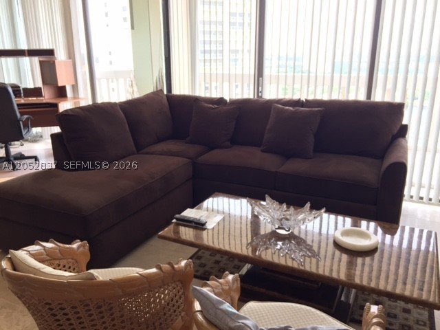 Apartment for rent at Turnberry Towers 22C