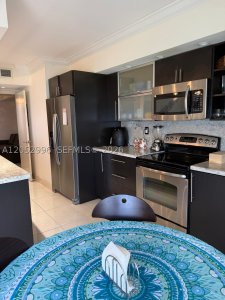 Comprar apartamento no Oceania 1 2415