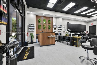 Comprar apartamento en Merrick Manor CU-3K