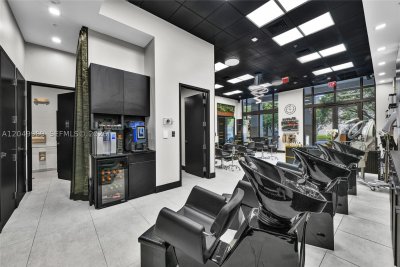 Comprar apartamento en Merrick Manor CU-3K