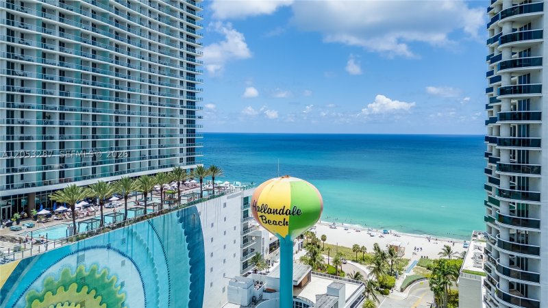 Condo for sale at Imperial Towers 504