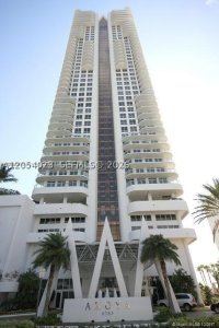 Alquiler de apartamento en Akoya 1811