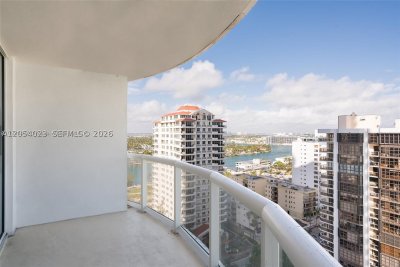 Alquiler de apartamento en Akoya 1811