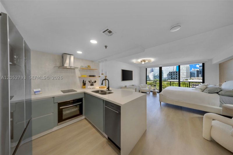 Property photo # 3