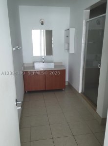 Alquiler de apartamento en Midtown Miami 4 L0205