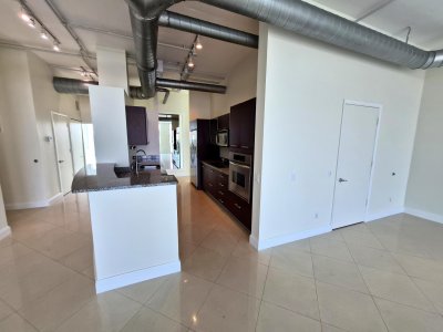 Comprar apartamento en Uptown Marina Lofts 805