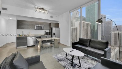 Aluguel de apartamento no Centro Condo 2411