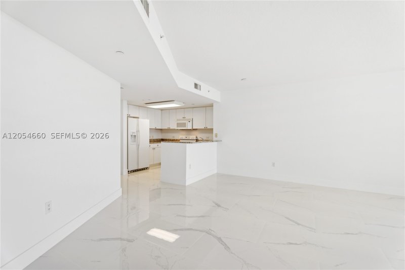 Condo for sale at Turnberry On The Green 2506