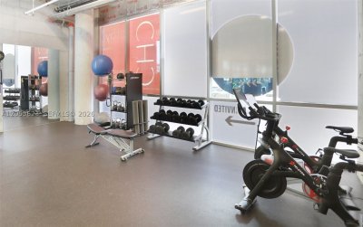 Comprar apartamento no Costa Hollywood N207