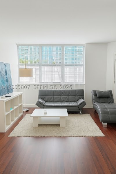 Apartment for rent at Four Ambassadors 1022