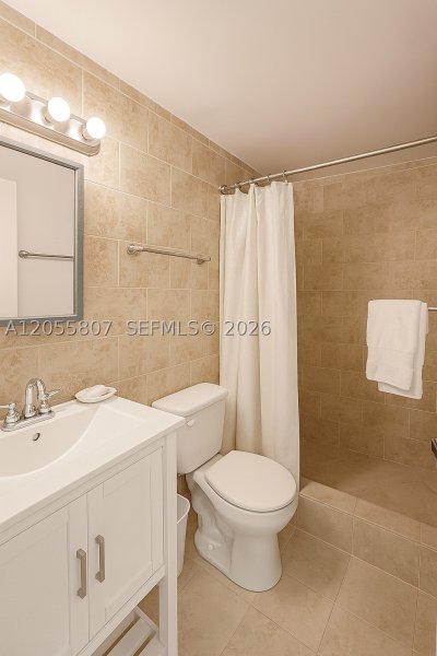 Apartment for rent at Four Ambassadors 1022