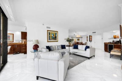 Comprar apartamento no 3000 Williams Island 505