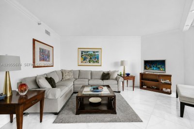 Comprar apartamento no 3000 Williams Island 505
