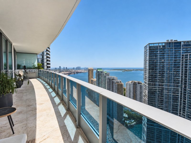 Apartment for rent at Epic Miami 5104