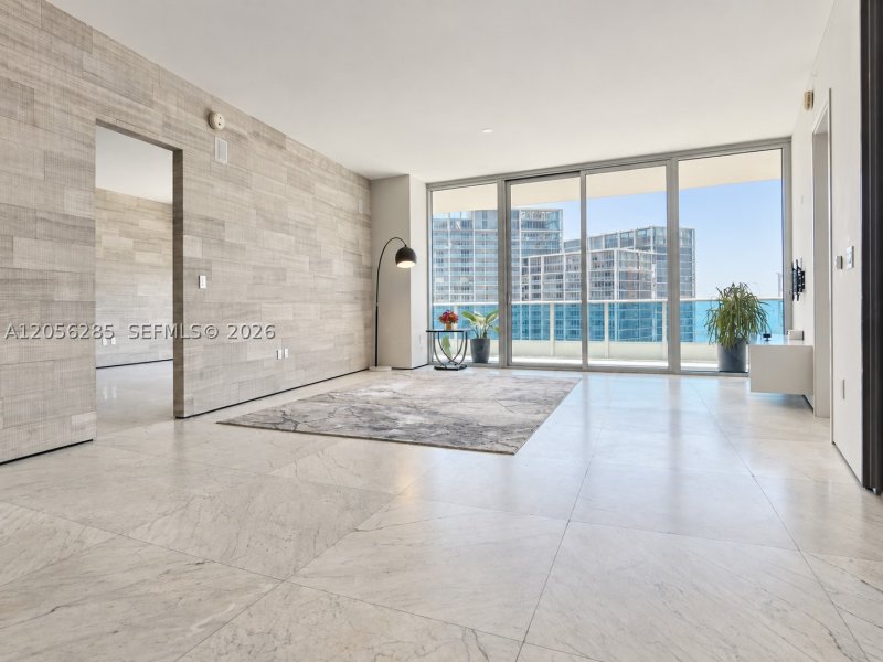 Apartment for rent at Epic Miami 5104