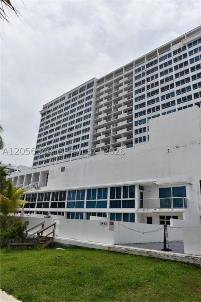 Apartment for rent at Oceanside Plaza 8K