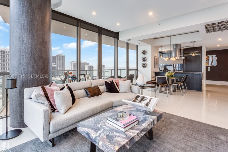 Alquiler de apartamento en Marquis 2708