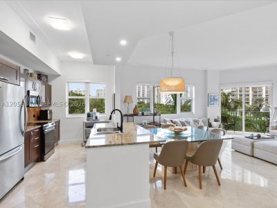Comprar apartamento en Turnberry Village 416