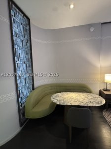 Comprar apartamento en SLS Lux Brickell 408